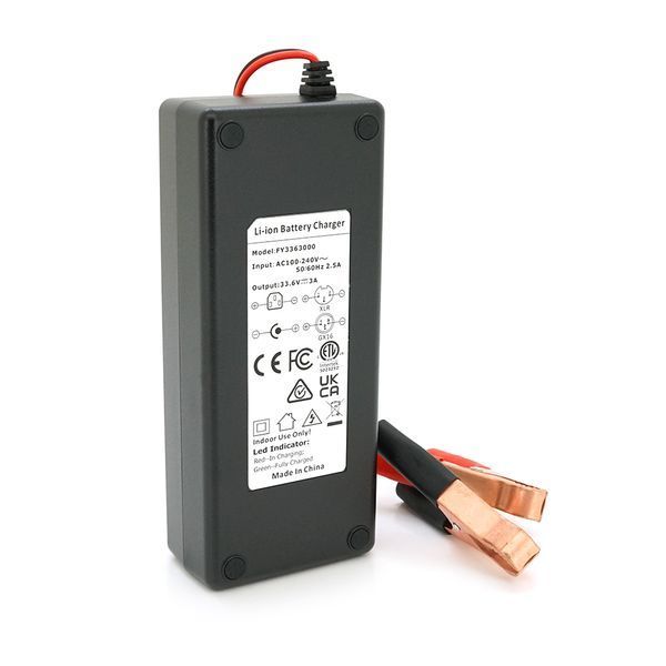 Зарядний пристрій для акумуляторів Li-ion 33.6V,8S,3A, індикація, 172x72x40mm YT-TS-33300 фото